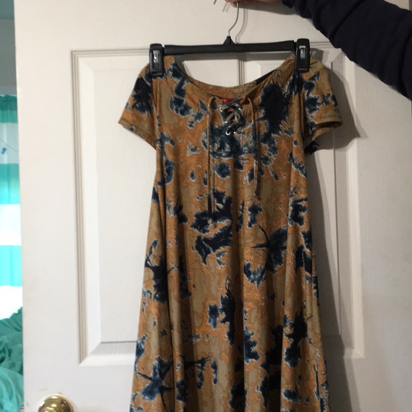 Hot Kiss dress.size 12-14 - Picture 1 of 1